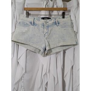 Short-Short Low Rise Denim Shorts Distressed by NWOT Hollister Size 11 (30W 2L)